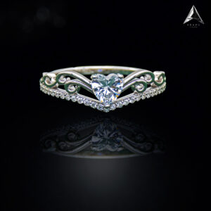 92.5 SILVER WOMEN’S RHODIUM RING