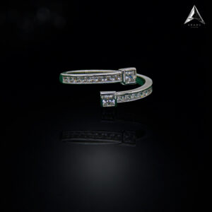 92.5 SILVER WOMEN’S RHODIUM RING