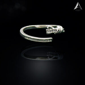 92.5 SILVER WOMEN’S RHODIUM RING